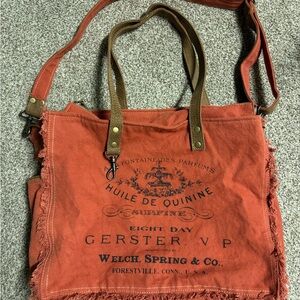 Myra Bag Carmine Weekender